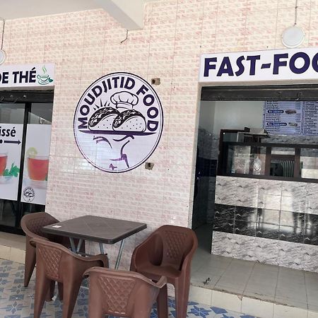 Appartement Spacieux Chez Keur Matou - F2 Dakar Exterior foto