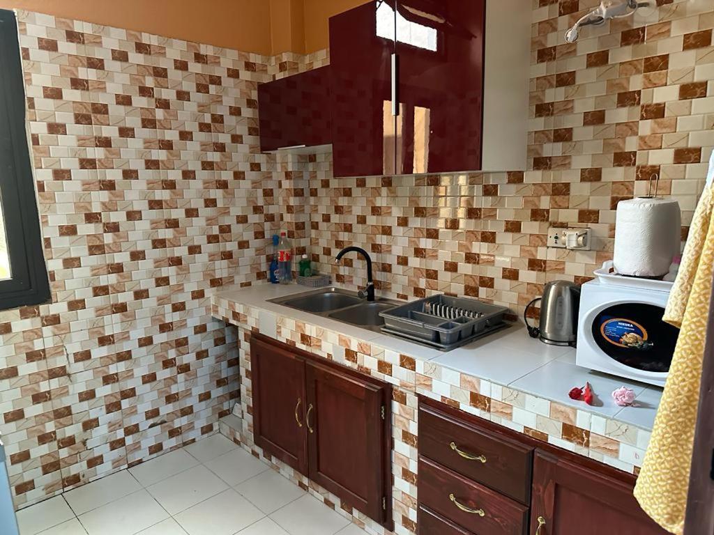Appartement Spacieux Chez Keur Matou - F2 Dakar Exterior foto